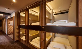 Capsule Hotel Continue NijojoKita