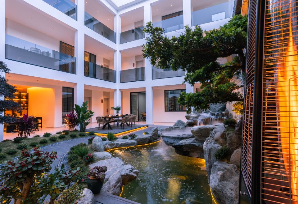 Dali Shanhe Hidden Luxury Hotel