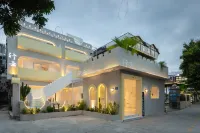 ฮาวส์ฟลาวเวอร์ โรงแรมใกล้จัตุรัสดนตรี