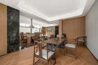 Ive Hotel (Yueqing Times Square Shopping Center)