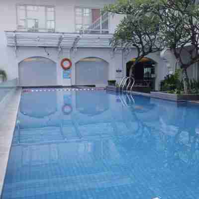 大祖裡BSD飯店 Hotel Exterior