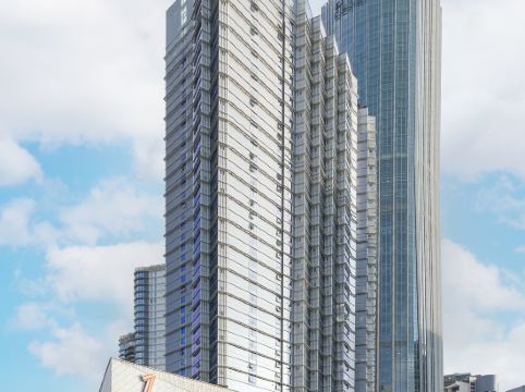本茲LOFT海景公寓（深圳壹海城mall海山地鐵站店）