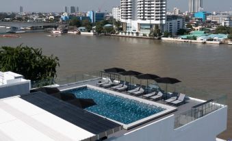 The StandardX, Bangkok Phra Arthit