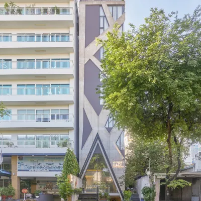 Express by M Village Nguyen Van Thu, a brand of Modern Village Lifestyle Отели рядом с достопримечательностью «Хо Кон Руа»