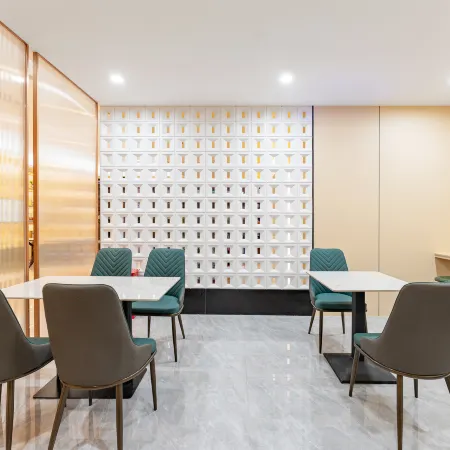 Homeinn Ease Hotel (Yichang East Railway Station)