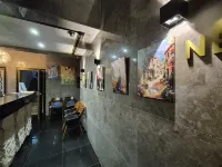 New Day Hotel Các khách sạn gần Đại lộ Teheran