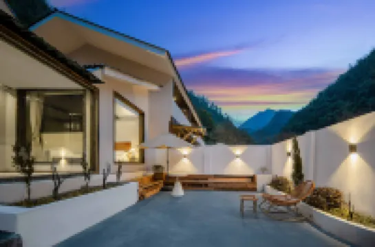 重慶芷漫青山翠縈酒店（金佛山店）