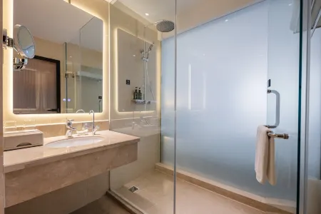 Weihai Baina Ruiting Hotel (Weihai Center)