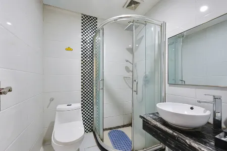 Baojing Ethnic Hotel