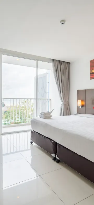 ห้องดีลักซ์พร้อมวิวทะเลบางส่วน