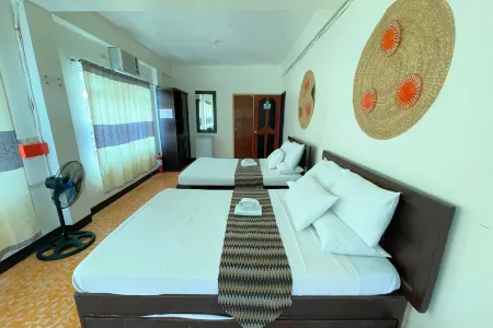 Casa Dolores Laiya Batangas Отели в г. Сан Хуан