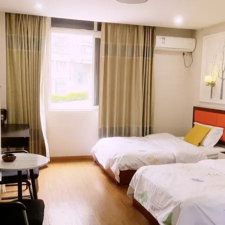 Jixi Tingyue Business Hotel