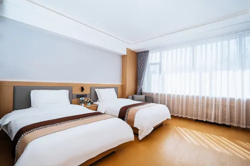 KuiTun YiFeng Holiday Hotel