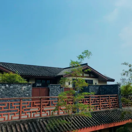 Mount Emei View Hot Spring Soup House