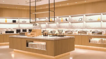 HanTing Premium Hotel (Xi'an Aerospace City Subway Station) Отели рядом с достопримечательностью «Xi’an Innovation College of Yan’an University»