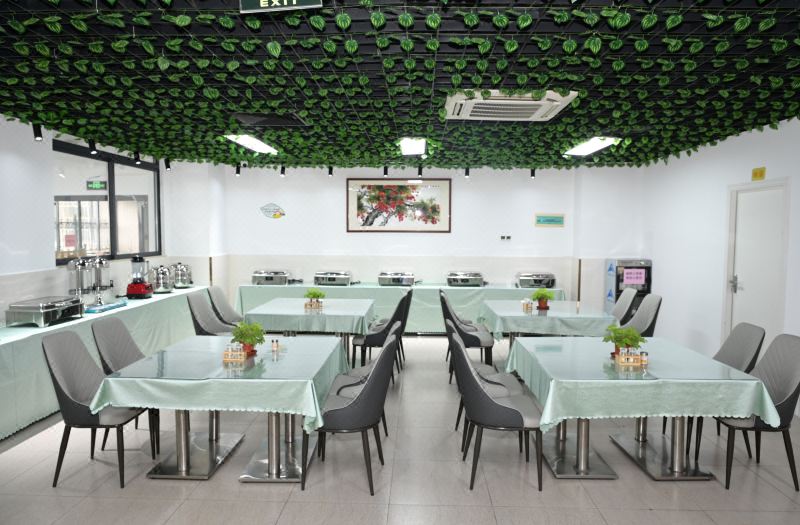 Juying HotelJuying Hotel (Guangzhou Zoo Shaheding Metro Station Branch)
