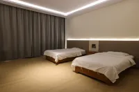 蘇尼特左旗泓景商務賓館