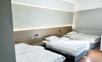 Mingzhu Hotel (Fuyuan International Passenger Station)