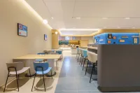 如家飯店（大連機場樂都滙購物廣場店） - 2 星級