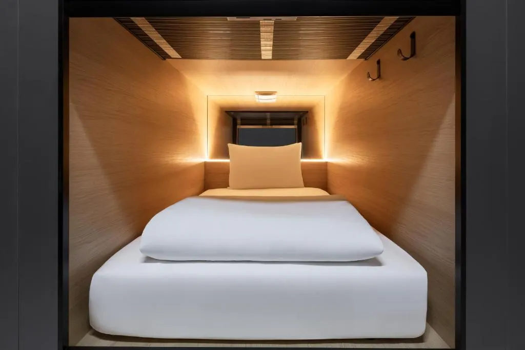 Zedwell Capsule Hotel Piccadilly Circus Zimmer Photos
