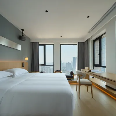 SFEEL Designer Hotel (Chengdu Taikoo Li Wangfujing  Road Branch) Hotels near Jinjiang Theatre