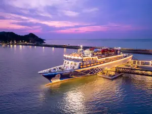 voco Lianyungang Star of HaizhouBay by IHG