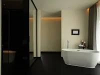 Magnolia Maison Hotels in Luding