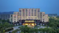 Heguang ALIENSPACE Esports Hotel (Xiangshan Bus East Station Bolang Harbor City Branch)
