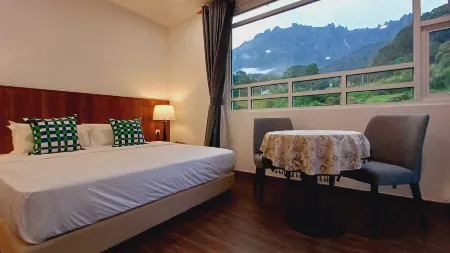 Sling & Stone Mountain Suites Отели рядом с достопримечательностью «Poring Hot Spring and Nature Reserve»