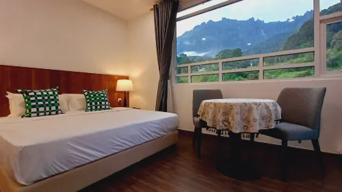 Sling & Stone Mountain Suites