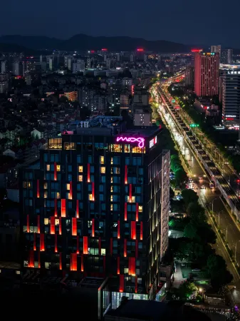 Nanjing Jiangning Moxy Отели рядом с достопримечательностью «Baijiahu Garden Citizen's Square»