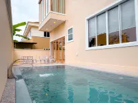 Aesthetic Muji Pool Villa in Ipoh | 5BR 24Pax - Villas