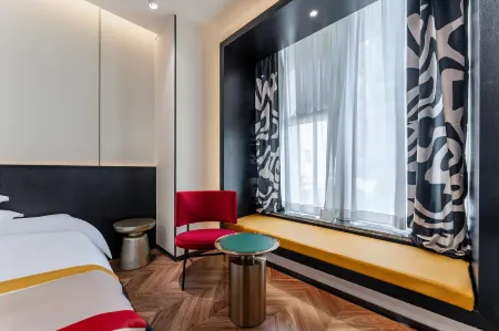 HeSu Hidden Art Hotel-Exclusive 2&3-Bedroom Suites​+The Only Unbeatable All-Show Deal​+Cat Café Отели рядом с достопримечательностью «Yong Ning Gate»