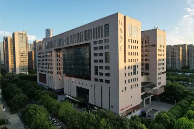 Ningbo New Eastern Zone Convention and Exhibition Center Maison New Century Hotel Các khách sạn ở Ninh Ba