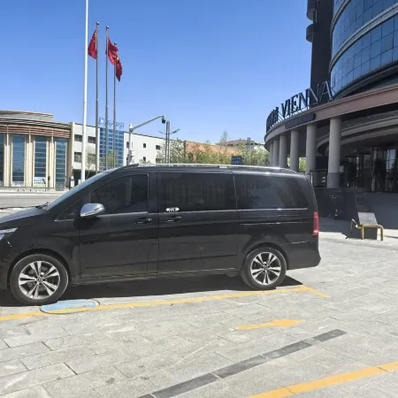 Vienna International Hotel (Golmud Zhongshan Road Flagship Store)