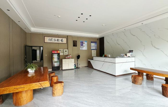 Mengla County Menglun Chunlin Hotel