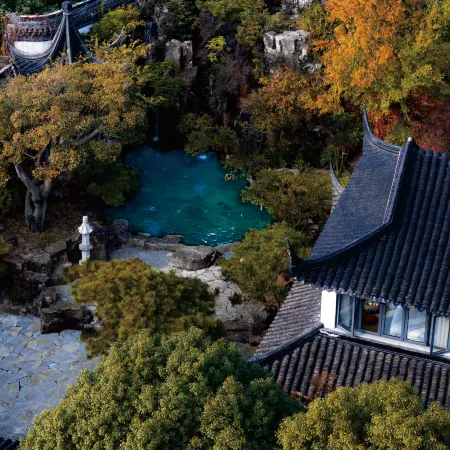 Dongshan Yunshenchu Luxury Wilderness Hotel