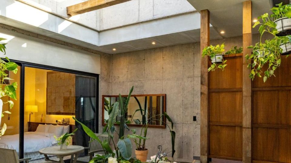 Dodu trophycal Pool Villa near by Airport