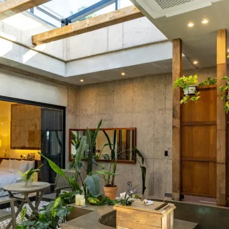 Dodu trophycal Pool Villa near by Airport