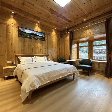 Xinlong Lazazong Homestay