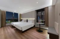 Wanxin International Hotel (Datong Wanda Plaza Branc Hotels in Datong South Railway Station/Fantawild Adventure
