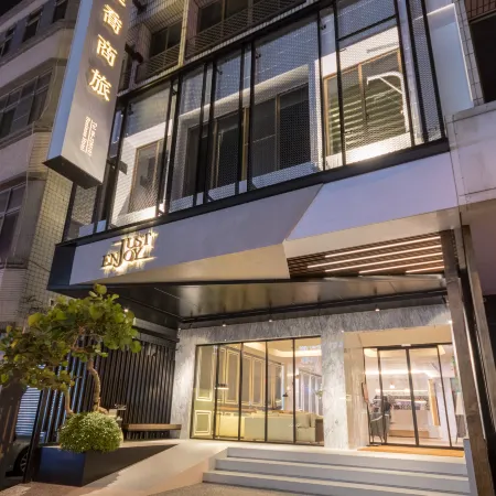 Just Enjoy Hotel