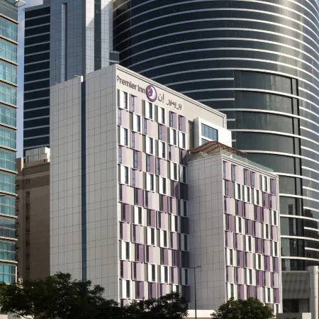 Premier Inn Dubai Barsha Heights Отели рядом с достопримечательностью «Теком»