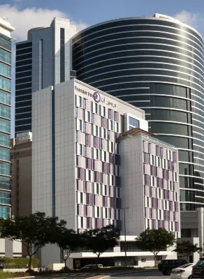 Premier Inn Dubai Barsha Heights Hotel a
