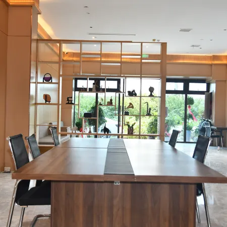 Langyue Hotel