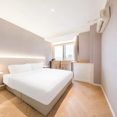 QingJin Xiaoqiao's Home Hotel Apartment (Beijing CBD Jianguomen Store)