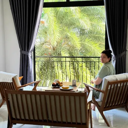 ADRI HOTEL Отели рядом с достопримечательностью «Van beach»