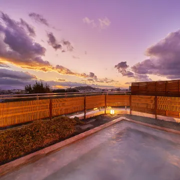 Ooedo Onsen Monogatari Dogo (Old:Yukai Resort Dogo Saichoraku) Отели рядом с достопримечательностью «Храм Исите-дзи»