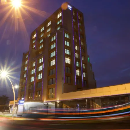 Tryp by Wyndham Istanbul Topkapi Отели рядом с достопримечательностью «Зейтинбурну»