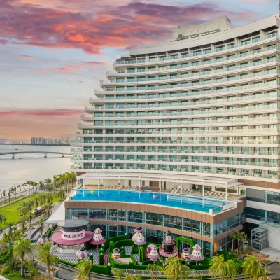 Tiancheng Belmont Hotel Sanya, Vignette Collection Hotels near The First Market